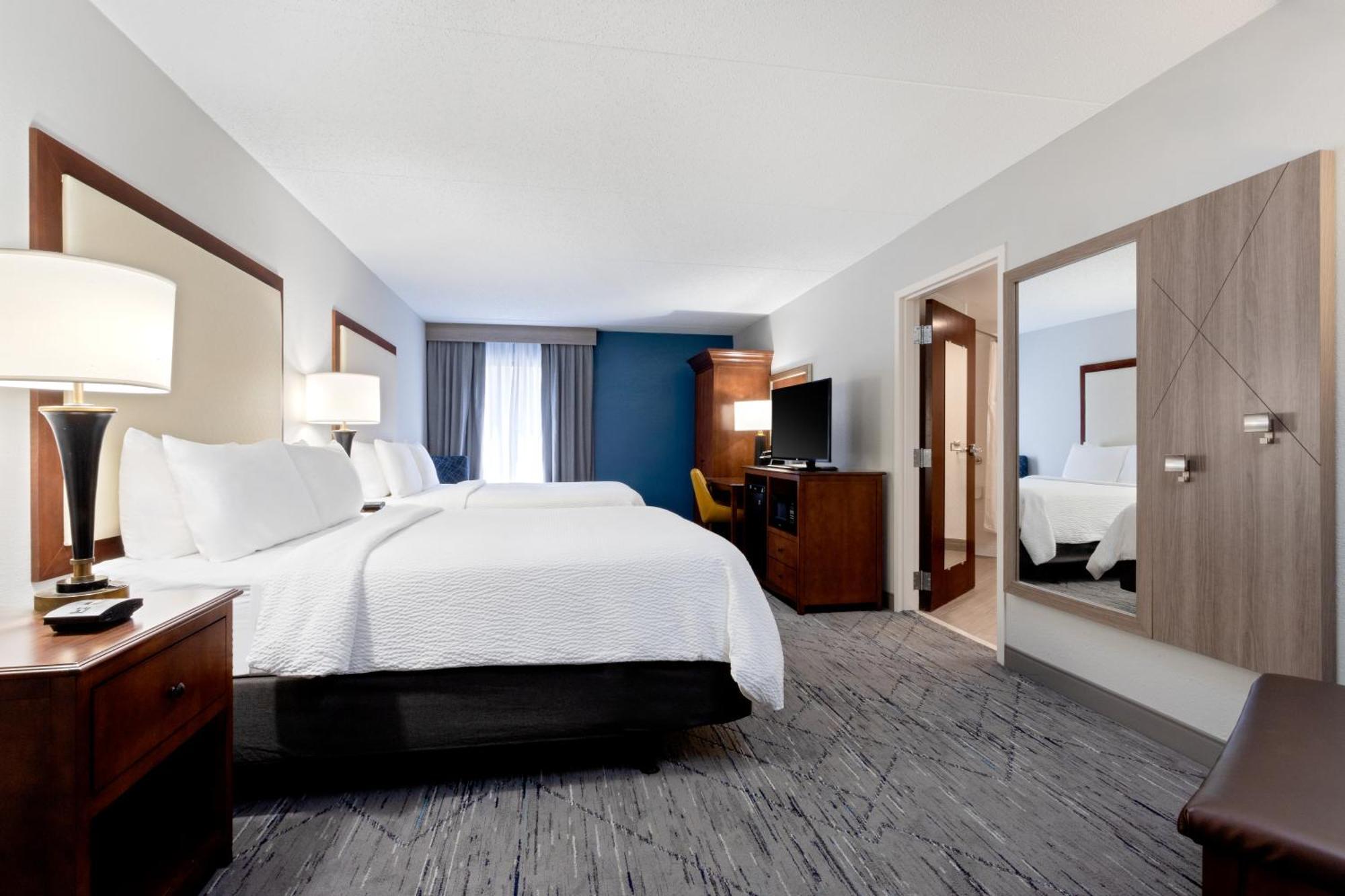 Holiday Inn Express & Suites Cincinnati Riverfront By Ihg Covington Exterior foto