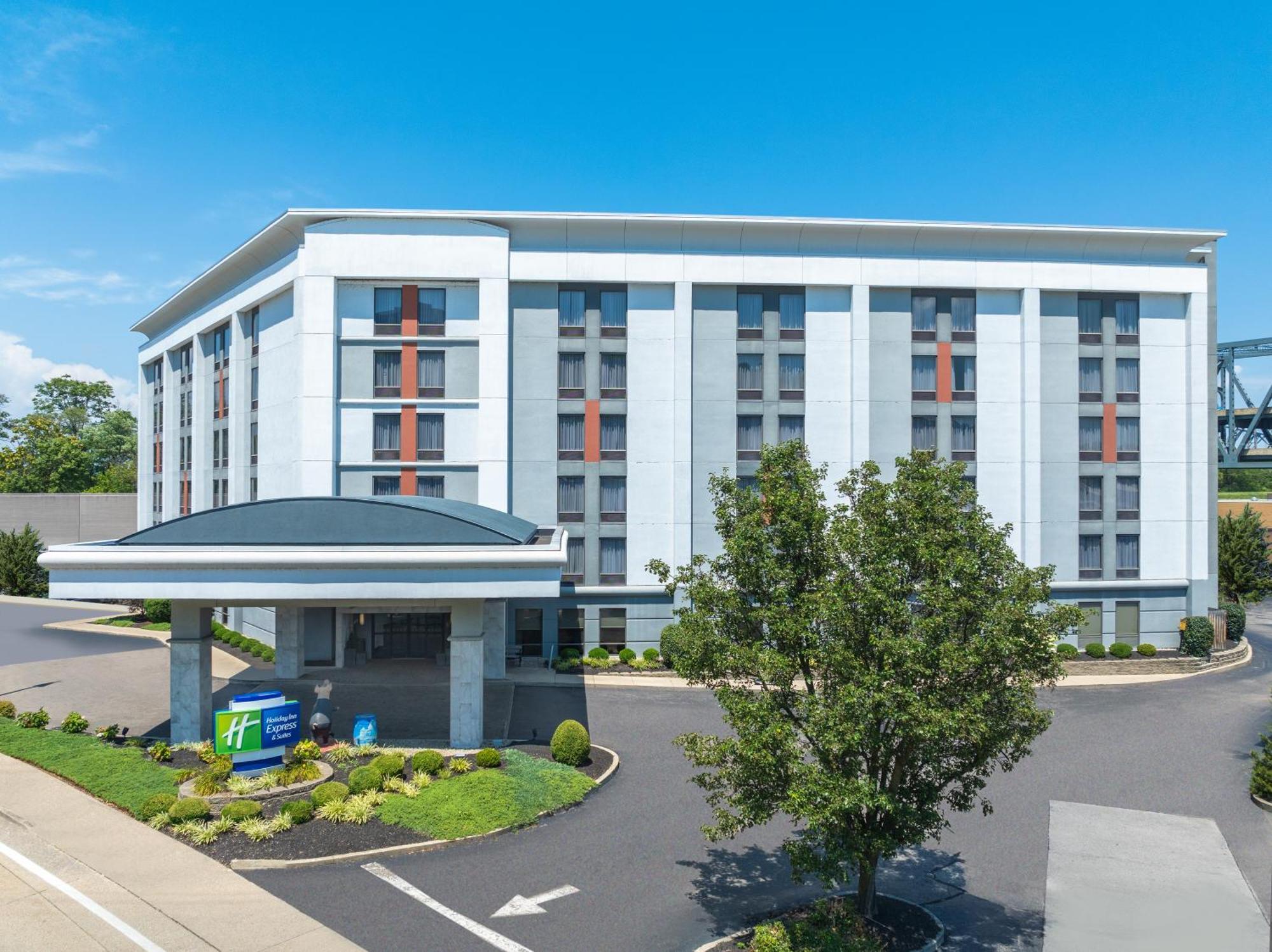 Holiday Inn Express & Suites Cincinnati Riverfront By Ihg Covington Exterior foto